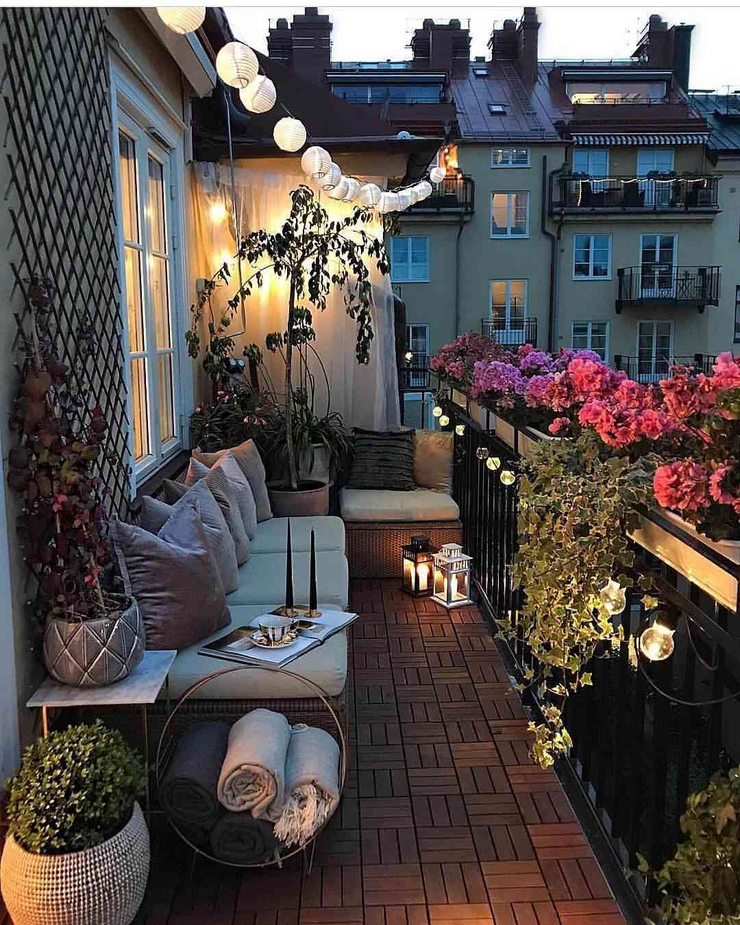 Pendant Lighting Ideas in Balcony
