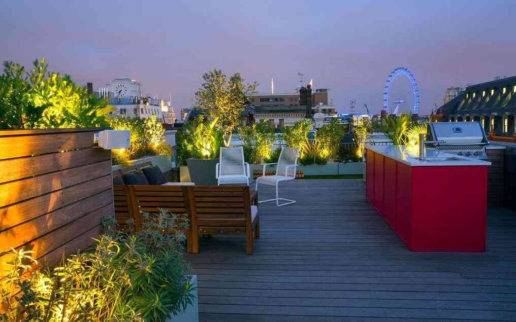 Rooftop Dining Space