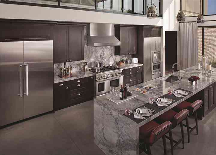 Contemporary Parallel Kitchen in Grey With Granite Countertop