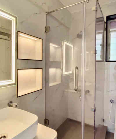 Contemporary Bathroom With Sleek Glass Shower Enclosure