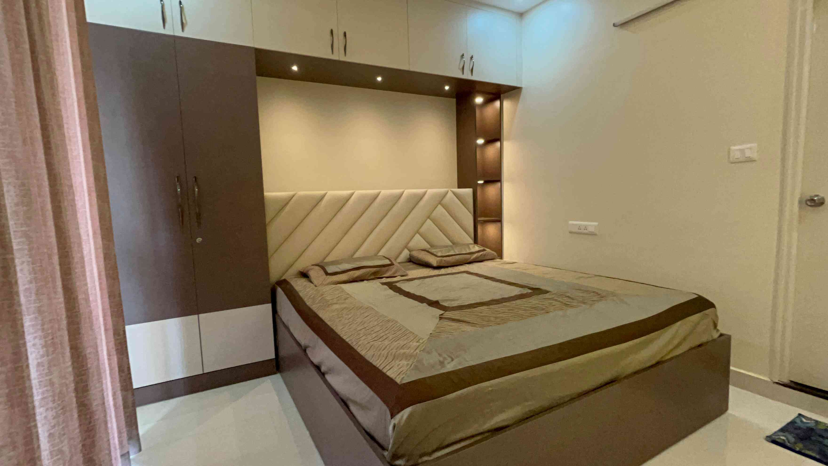 Compact And Cozy Bedroom Designed
